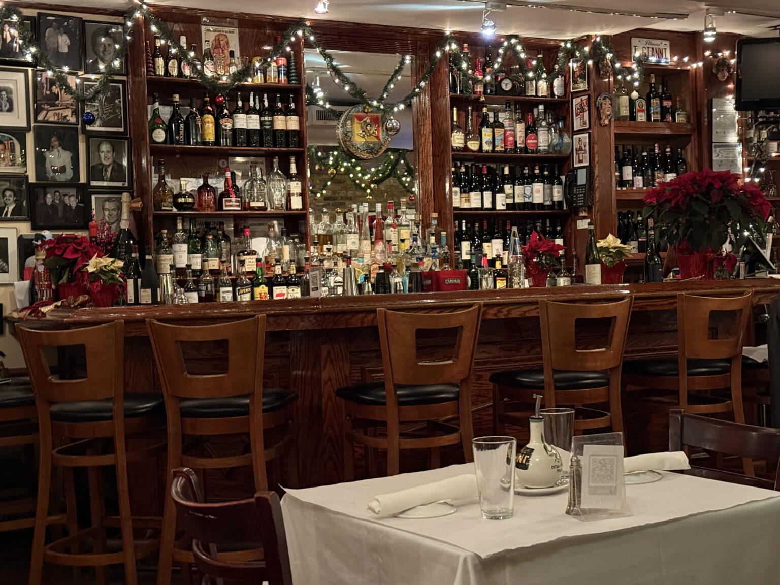 The bar and interior at Trattoria Gianni.