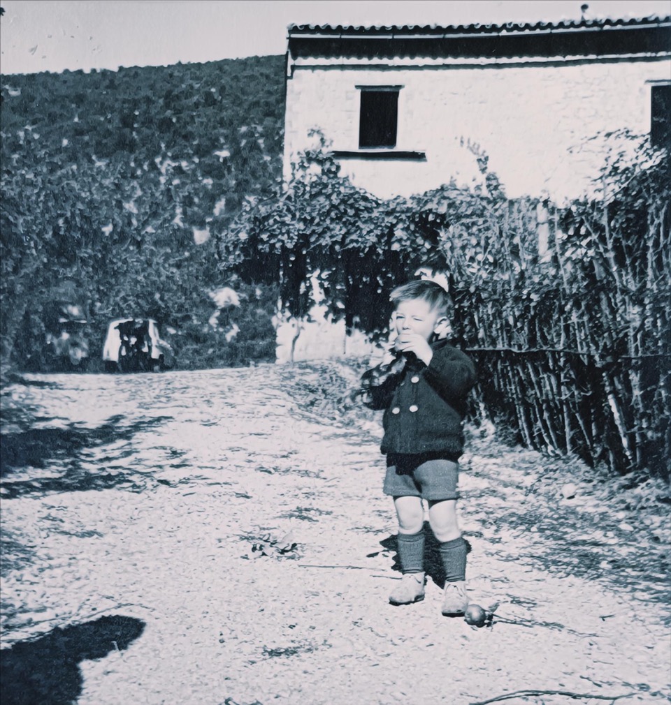 Cesagrande, at the foot of the hill