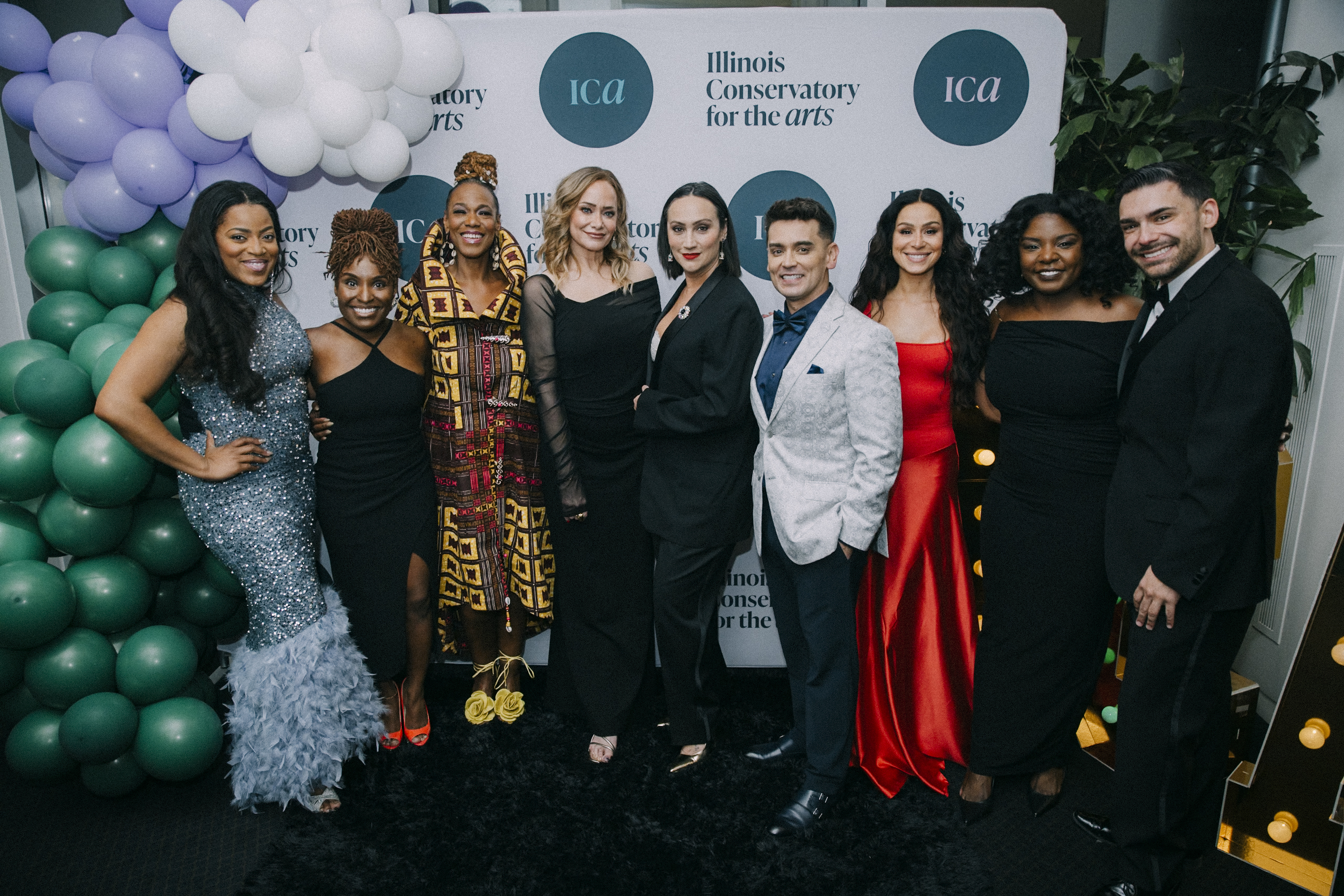 Broadway stars group photo