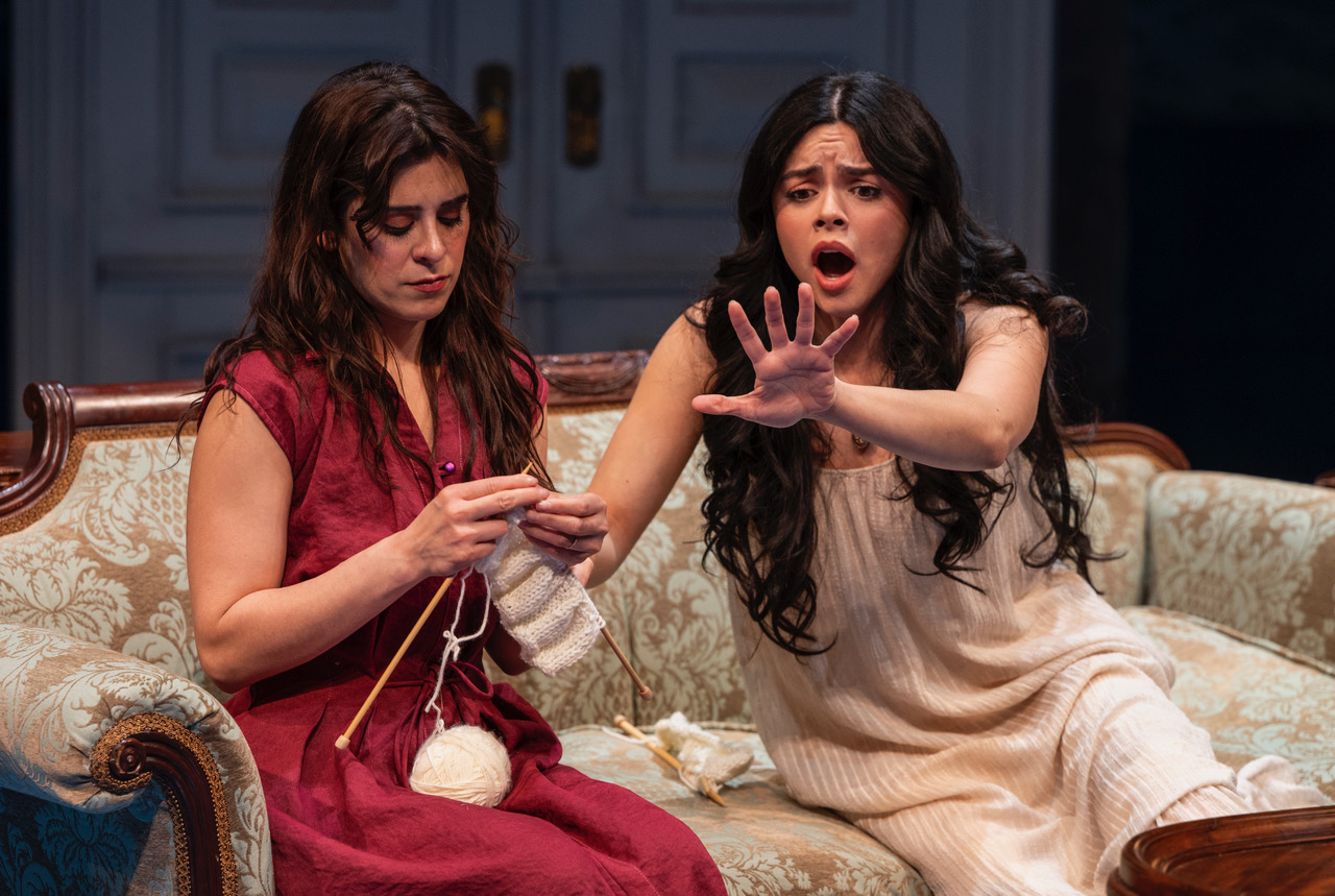 Andrea San Miguel and Neysha Mendoza Castro in Two Sisters and a Piano