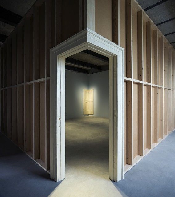 Robert Gober, Corner Door and Doorframe, 2014–2015