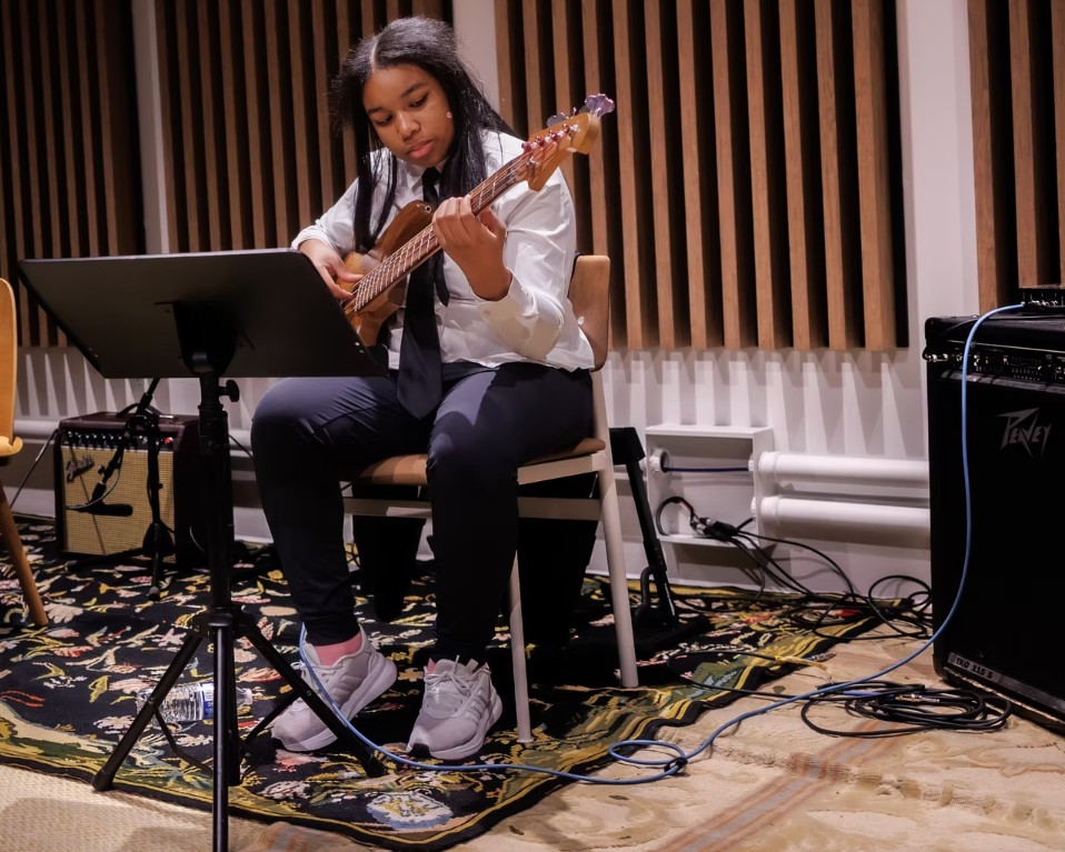 Guitar Student Nickhya Butts