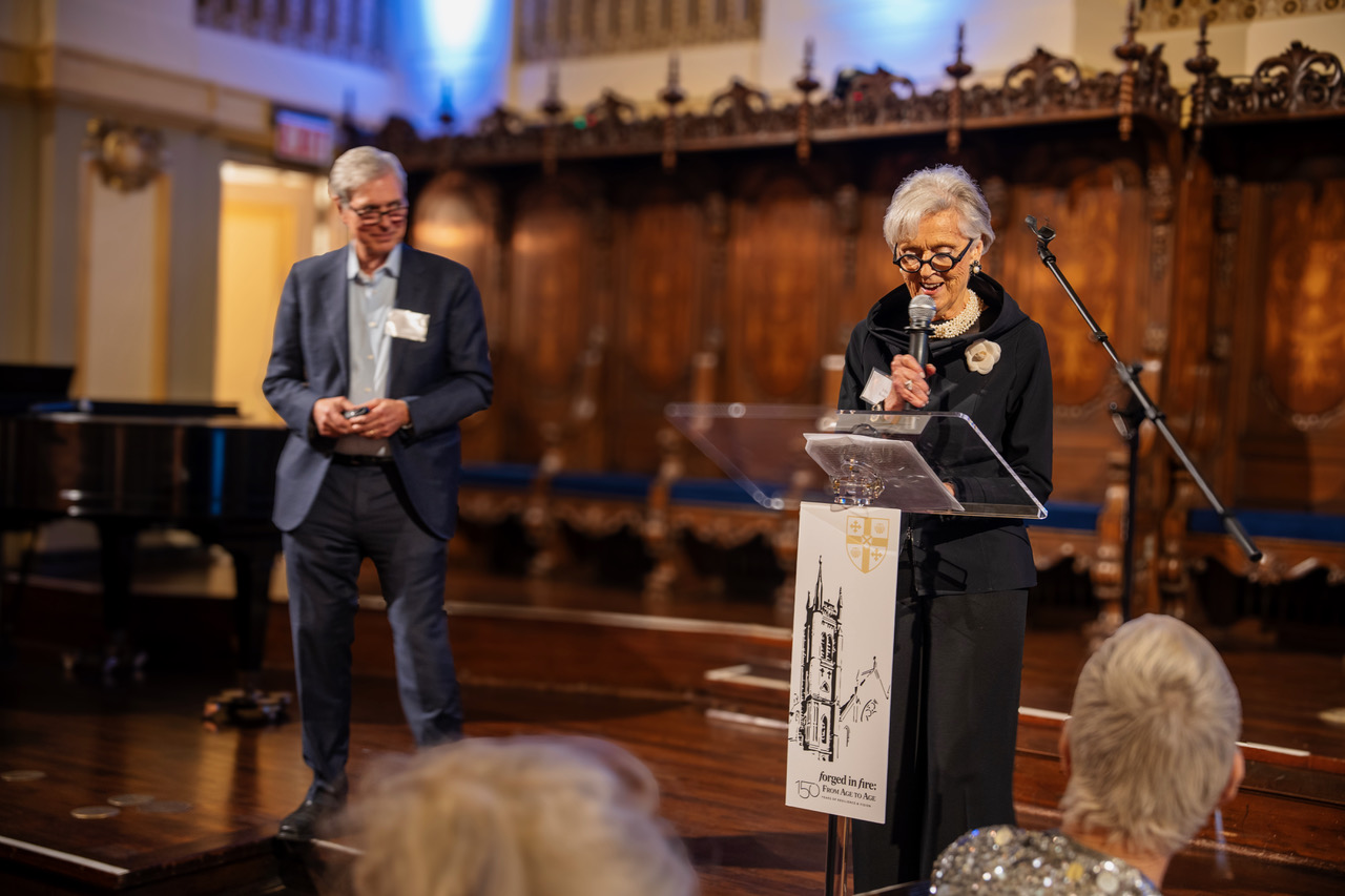 Biba Roesch and Gunny Harboe on stage