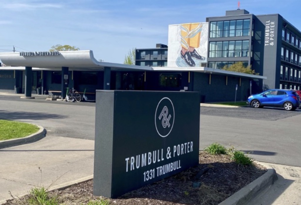 Trumbull & Porter Sign