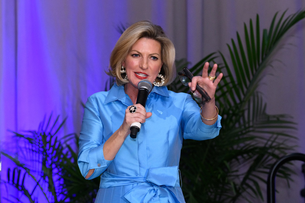 Alyssa Quinlan, Live Auctioneer